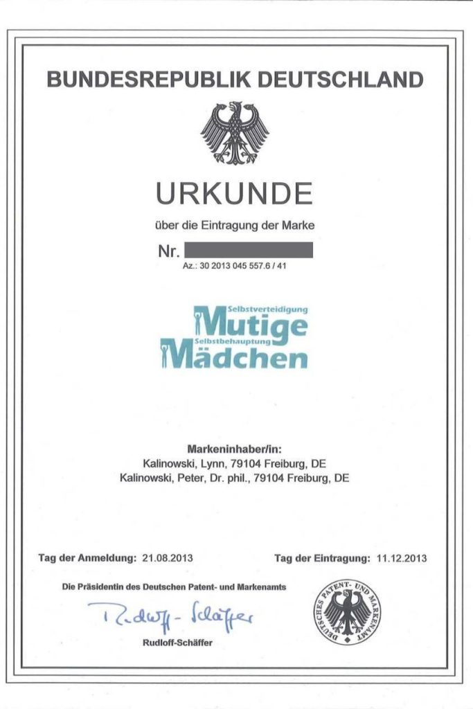 van-bang-nhan-hieu-o-duc